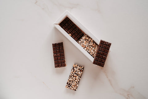 Cosi Cosi Dark chocolate with hazelnuts