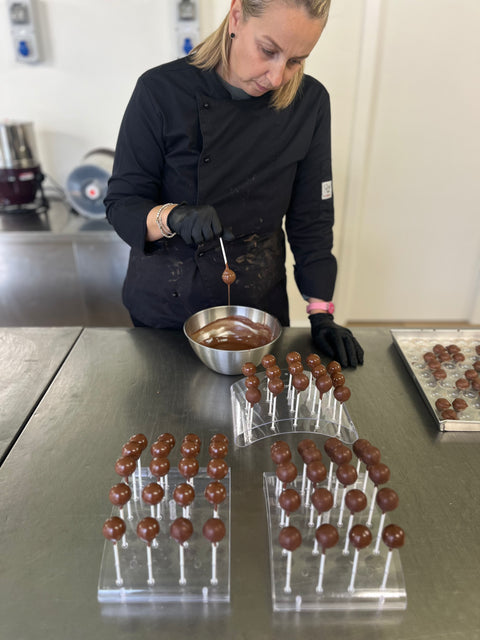 Lilli Pop with chopped hazelnuts
