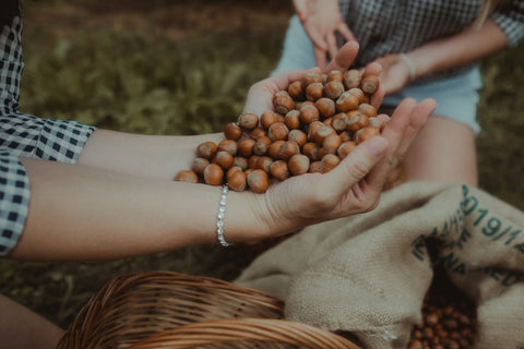 MEZZO KG DI NOCCIOLE IN GUSCIO
